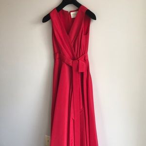 Red Carolina Herrera gown